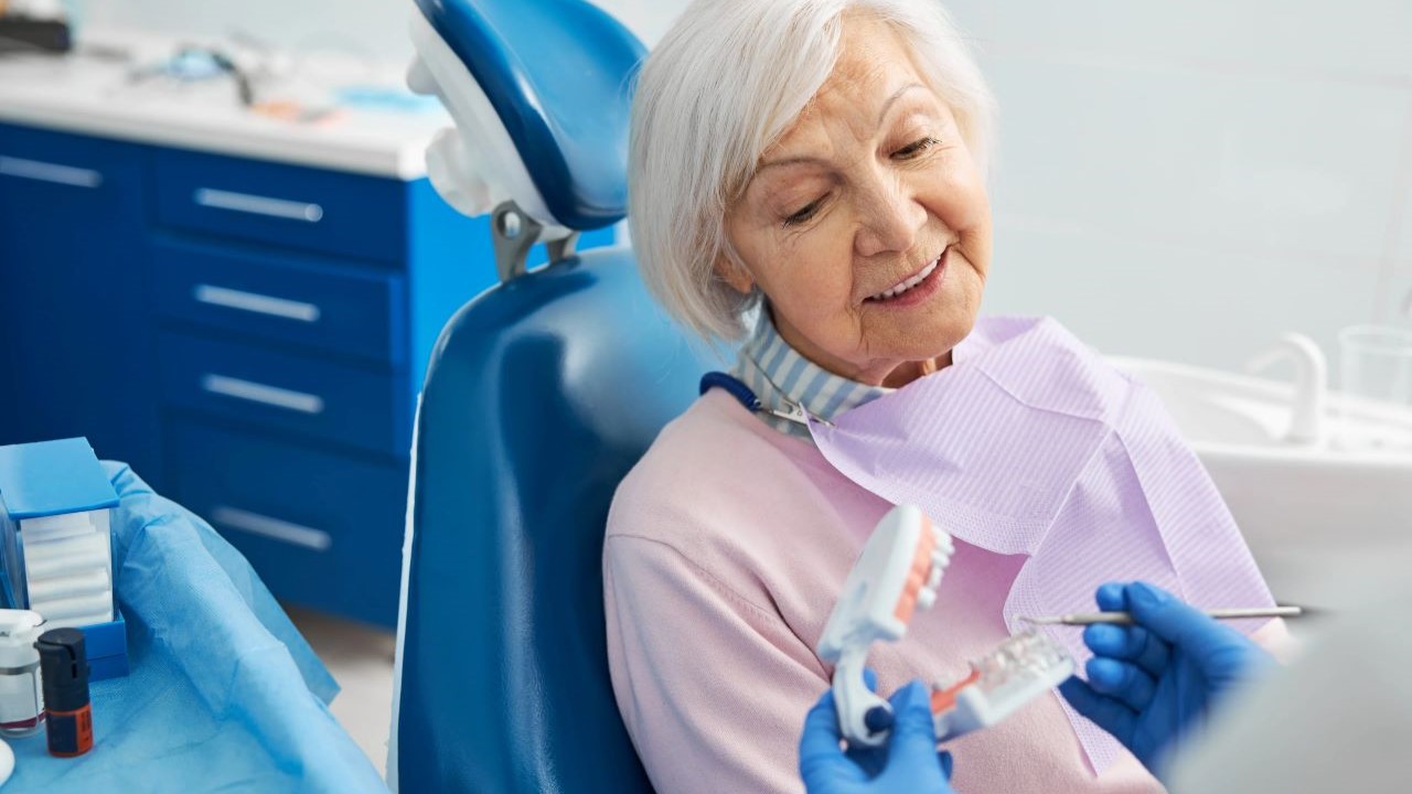 como cuidar salud dental de personas con alzheimer