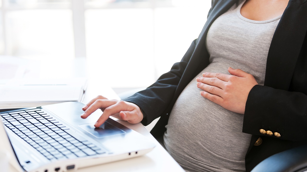 Cuidando tu embarazo: ¿Qué hacer si se te rompe la fuente?
