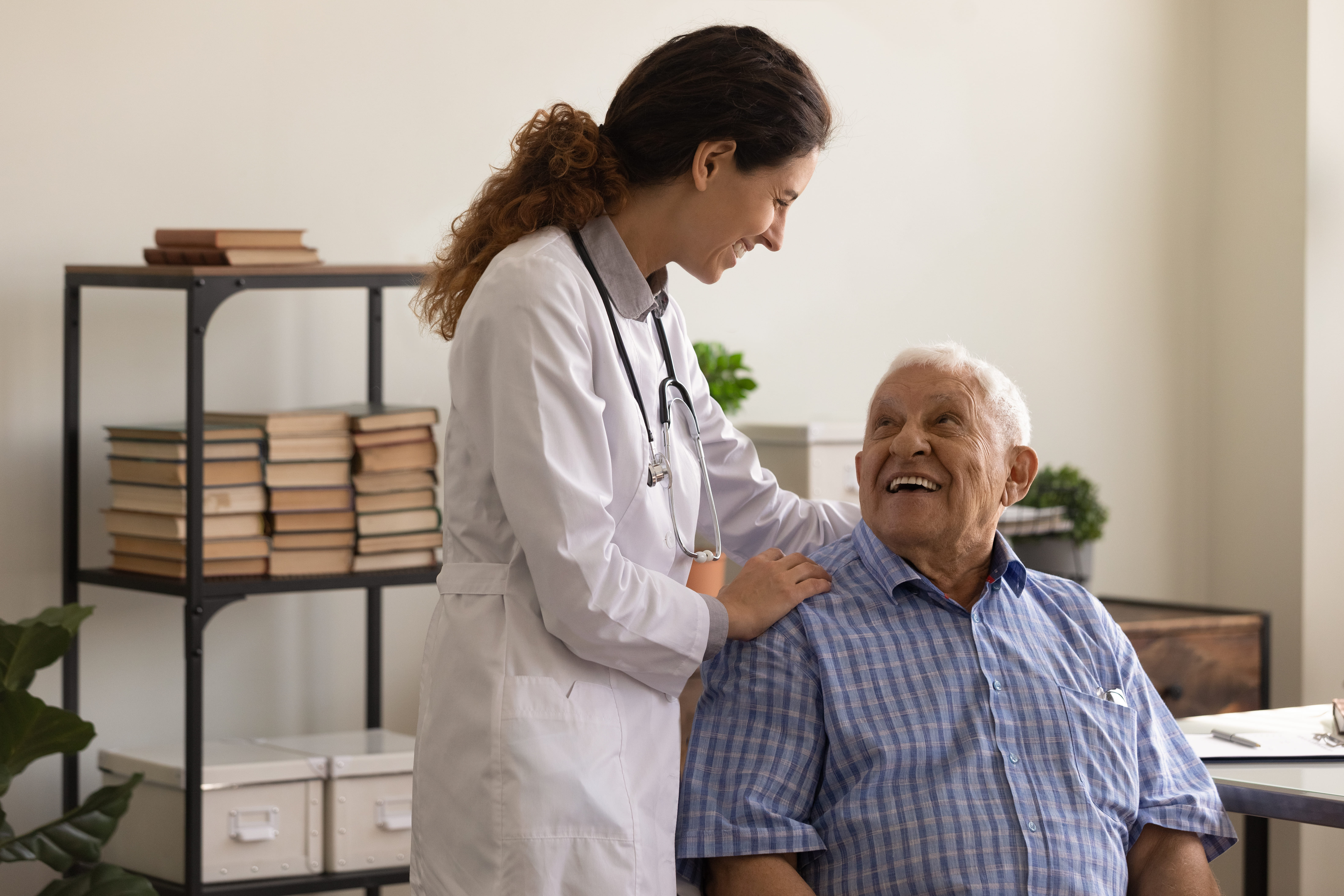 Cuida la salud del adulto mayor con Auna Salud plan Senior